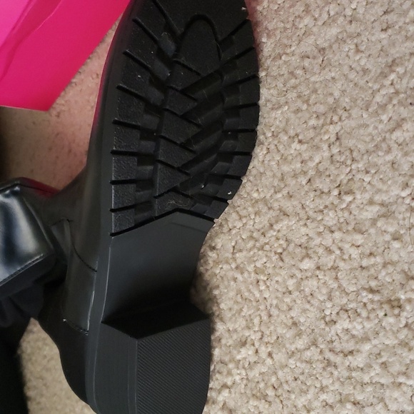 Thigh high Boots - Picture 3 of 4